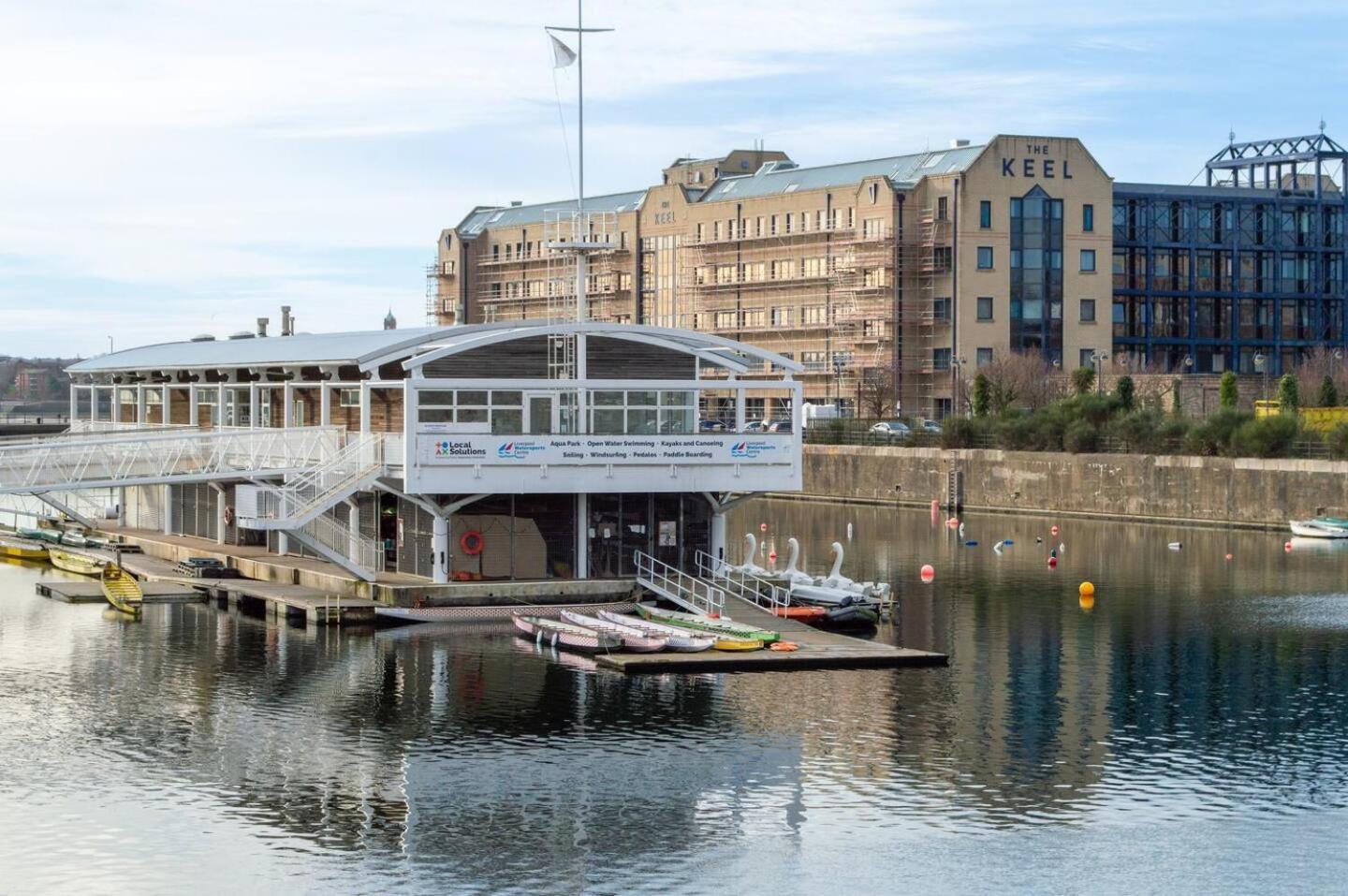 Stunning Mersey View Flat W Parking In Liverpool Exterior photo